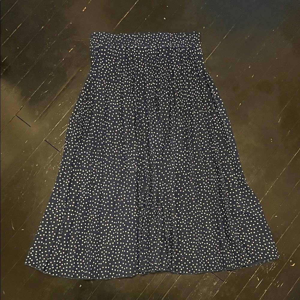 Elegant Nay Blue and White Polka Dot Pleated Midi Skirt